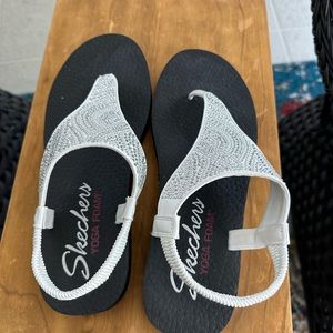 Sketchers Meditation - Cool Eclipse White Size 8